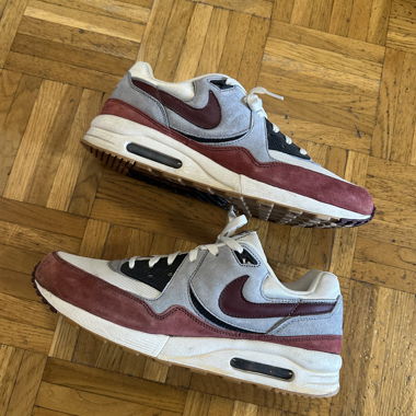 Nike Air Max Light x Size? Sneaker -  Burgundy