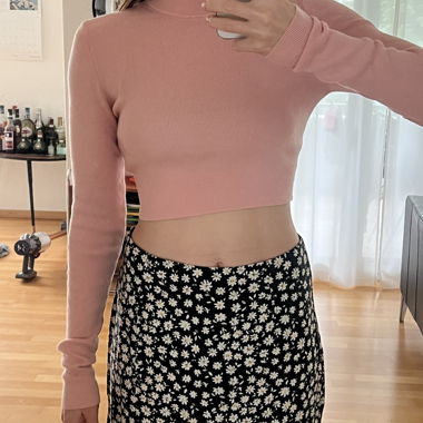weekday cropped top
