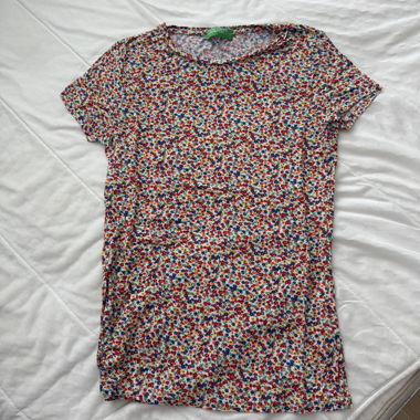 Blumiges Damen-T-Shirt von Benetton
