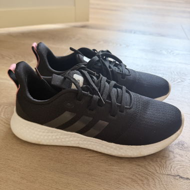 Adidas schwarze Sneakers