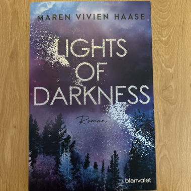 Livre; roman, Lights of Darkness