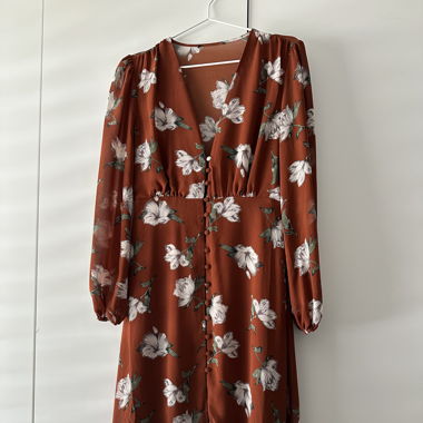 Leichtes Midikleid 