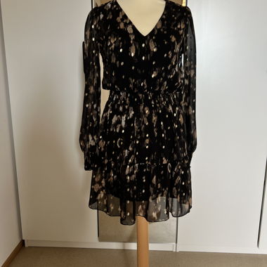 Abito in chiffon nero con stampa