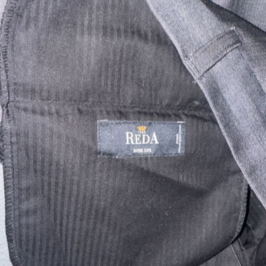 Completo da uomo scuro di REDA 28/54