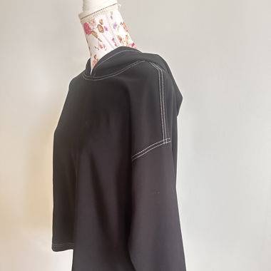 schwarzer Hoodie