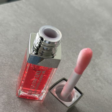 Lip Glow Oil inspiration Clarins