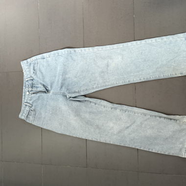 Jeans azzurro chiaro