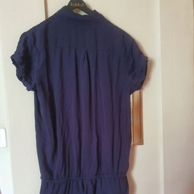 Jumpsuit dunkelblau Knöpfe kurze Ärmel