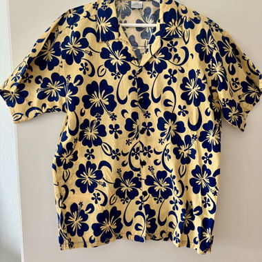 Chemise hawaïenne fleurie jaune et bleu