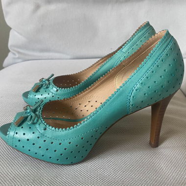 Bequemer und schicker Peeptoes