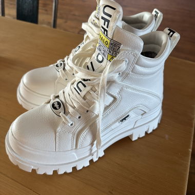 Buffalo Boots NEU