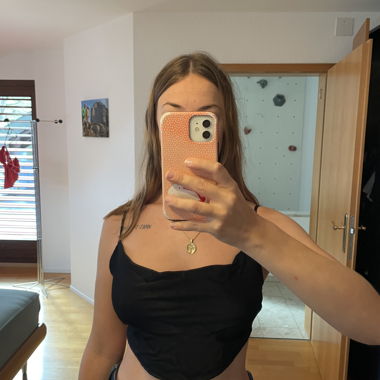 Seidiges Cropped-Top