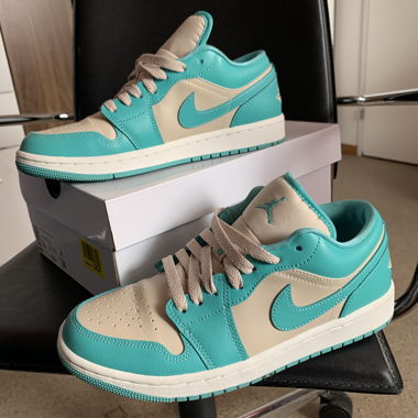 Air Jordan 1 Low
