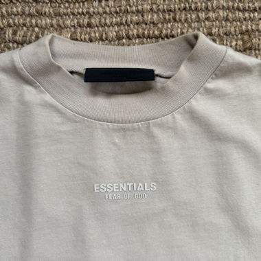 Fear of God Essentials Manica Lunga
