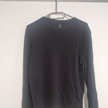 schwarzer slim fit pullover