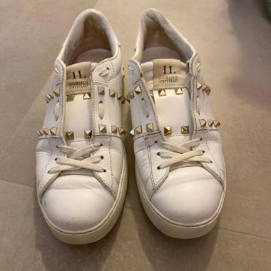 Valentino Rockstud Sneakers