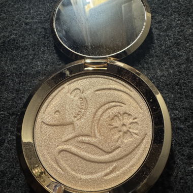 Kompaktpuder BECCA Moonstone