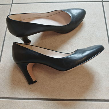 Talon noir uniforme 39 / uniform Schuhe 39 