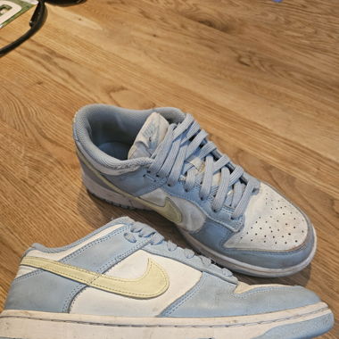 Nike Dunk niedrig, blassblau, blassgelb, Gr.39