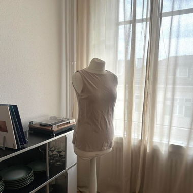 Top senza spalle color crema