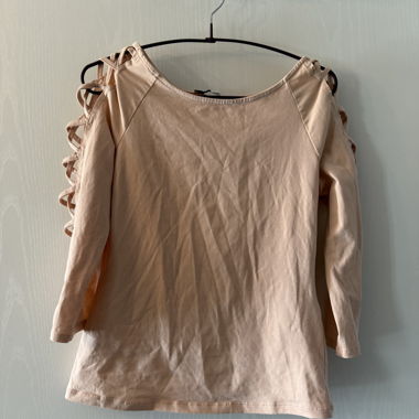 Top rose poudré lacé