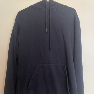 Dunkelblauer Pullover mit backprint