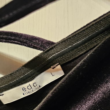 Wunderschöne moderne Kleid
