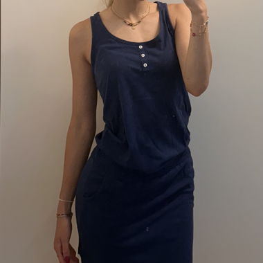 Kleid dunkelblau mit Knöpfen