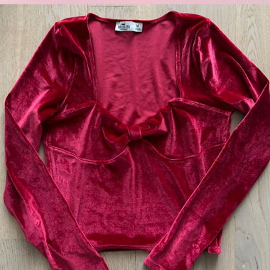 NEW red, velvet shirt with bow from Hollister