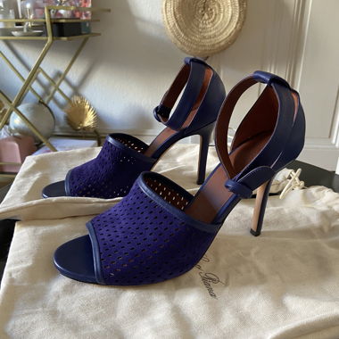 Loro Piana heeled sandals in navy blue
