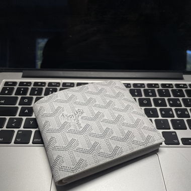 Goyard Wallet - White