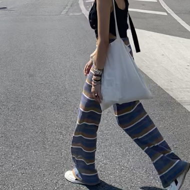 Pantalon aérien, rayé