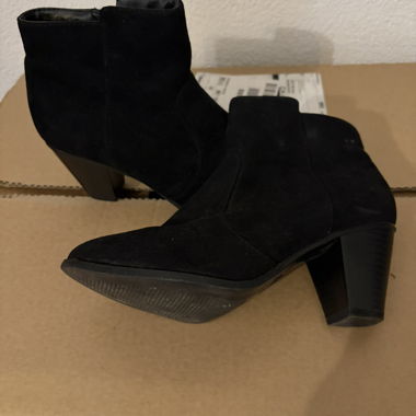 Schwarze Stiefeletten mit Absatz Grösse 37