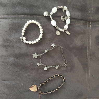 Charm bracelet set
