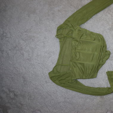 woman top green / oberteil