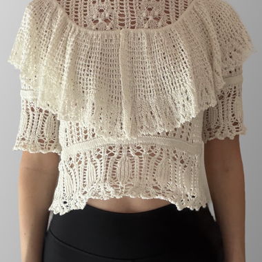Top in pizzo color crema Zara