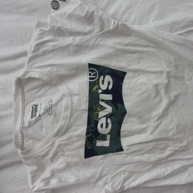 Levi Tshirt