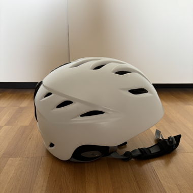 Ski/Snowboard Helm