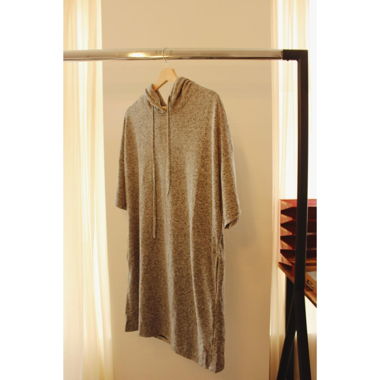 Kleid mit Hoodie