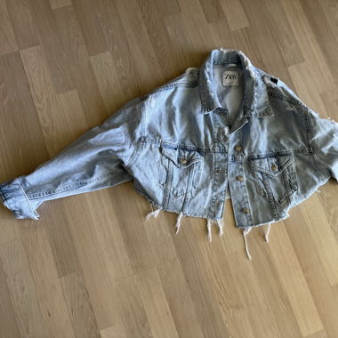 Zara Crop Denim Jacket