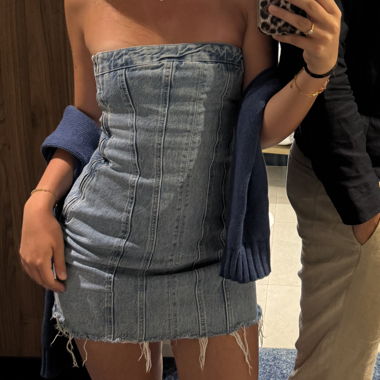 Robe moulante en denim
