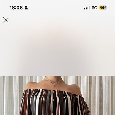 Camicia colorata a maniche lunghe arricciata