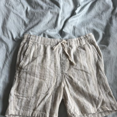 Short Zara beige et blanc 