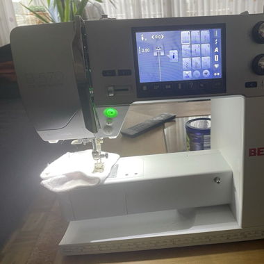 BERNINA b570 QE Nähmaschine 