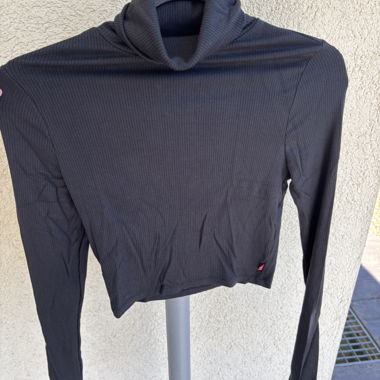Maglione con collo alto 