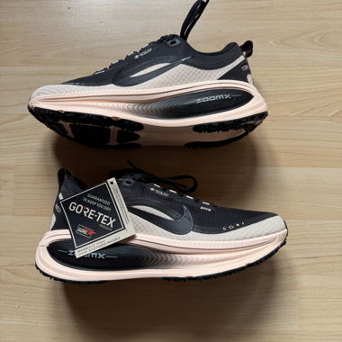 Nike Vomero GTX Running Shoes - NEW!