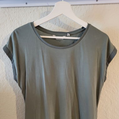Bluse / TShirt in Grün