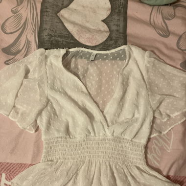 Haut blanc transparent 