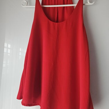 Top sans manches rouge