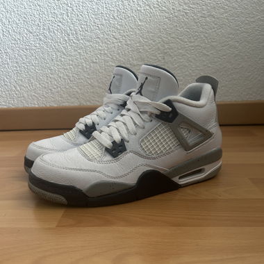 Jordan 4 Retro Midnight Navy